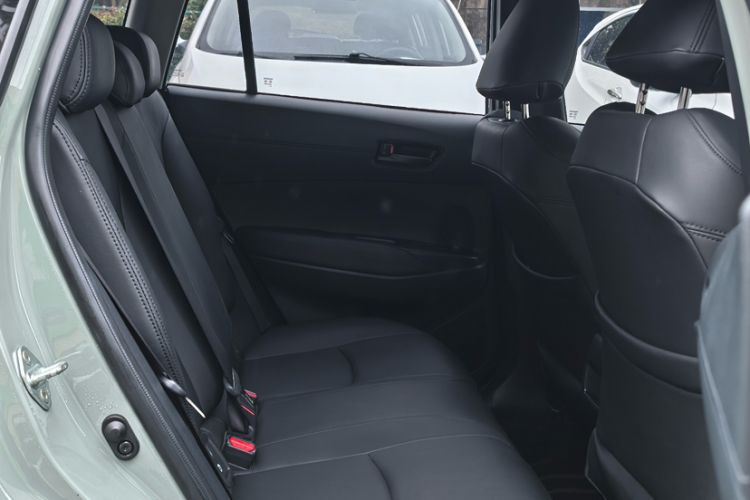 Used Toyota Corolla Cross 2022 2.0L Pioneer Edition Interior 3