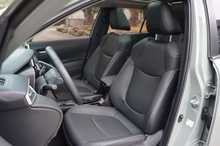 Used Toyota Corolla Cross 2022 2.0L Flagship Edition Interior 5