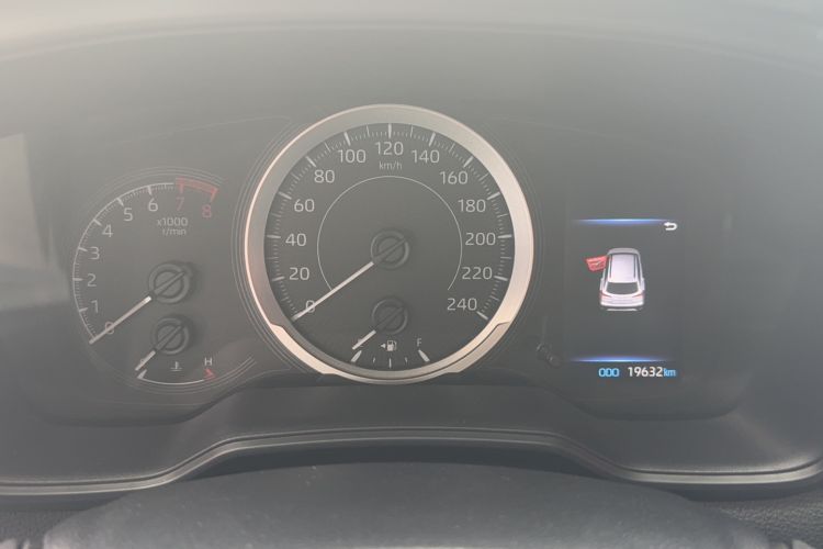 Used Toyota Corolla Cross 2022 2.0L Pioneer Edition Odometer Close Up