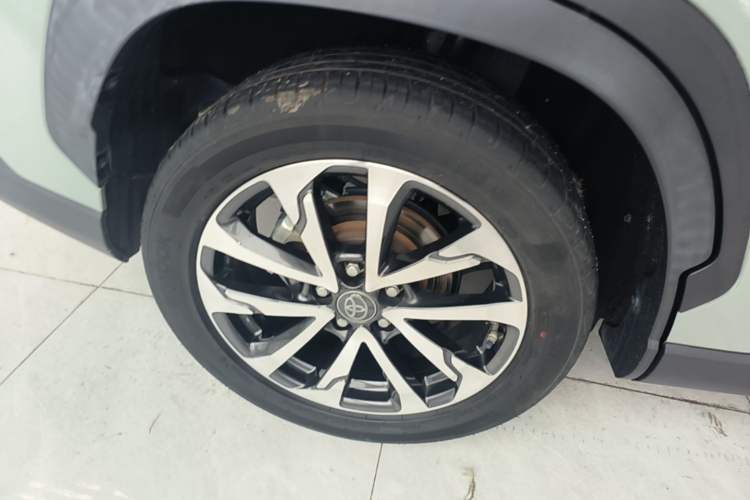 Used Toyota Corolla Cross 2022 2.0L Flagship Edition Right Rear Wheel Hub