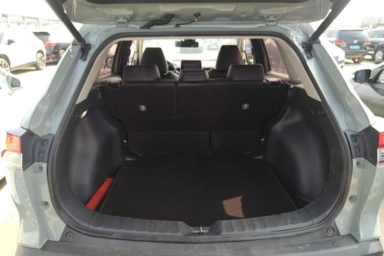 Used Toyota Corolla Cross 2022 2.0L Flagship Edition Trunk