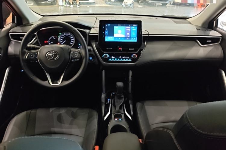 Used Toyota Corolla Cross 2022 2.0L Deluxe Edition Center Console