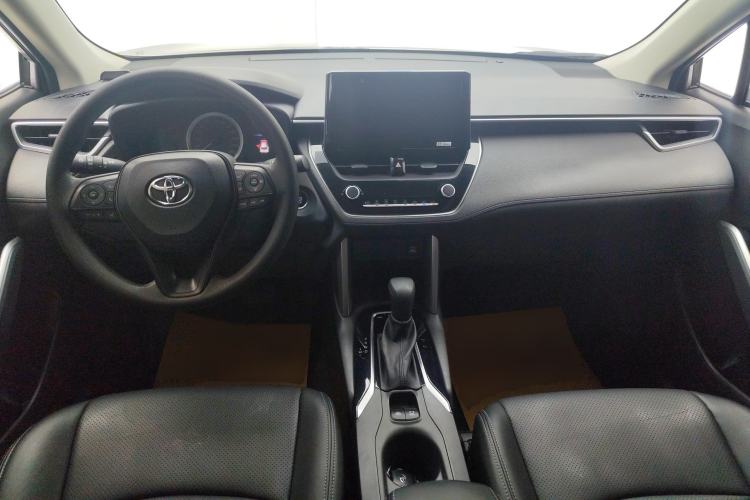 Used Toyota Corolla Cross 2022 2.0L Elite Edition Center Console