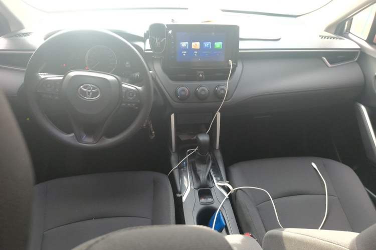 Used Toyota Corolla Cross 2022 2.0L Pioneer Edition Center Console