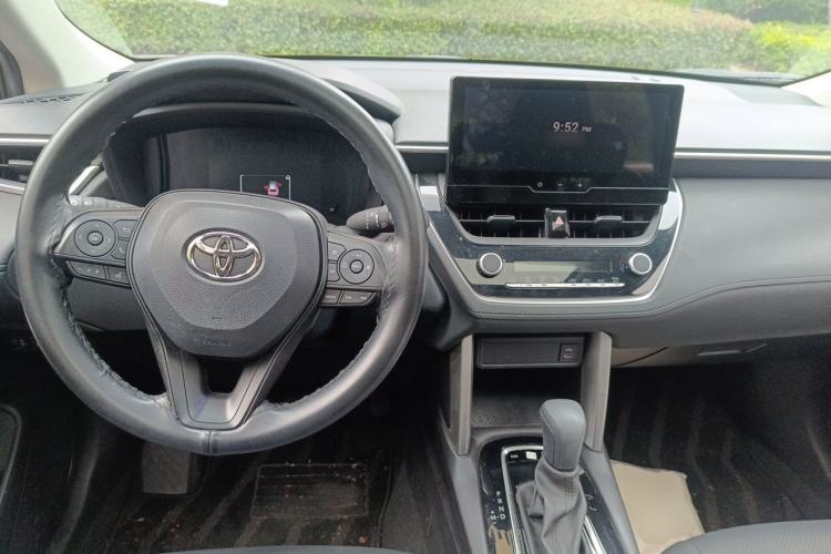 Used Toyota Corolla Cross 2022 2.0L Elite Edition Center Console