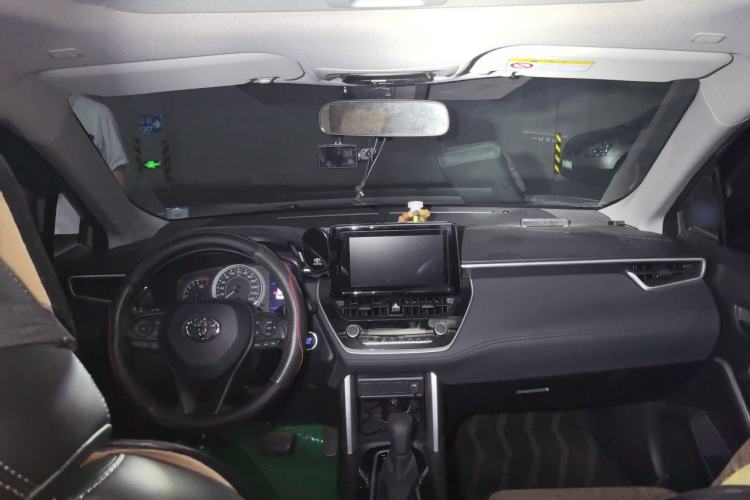 Used Toyota Corolla Cross 2022 2.0L Elite Edition Center Console