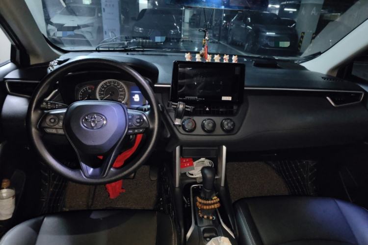 Used Toyota Corolla Cross 2022 2.0L Pioneer Edition Center Console