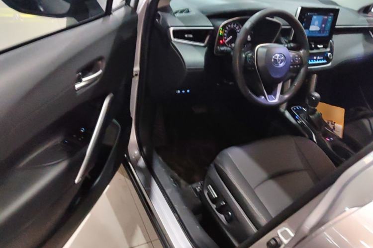 Used Toyota Corolla Cross 2022 2.0L Deluxe Edition Driver Seat