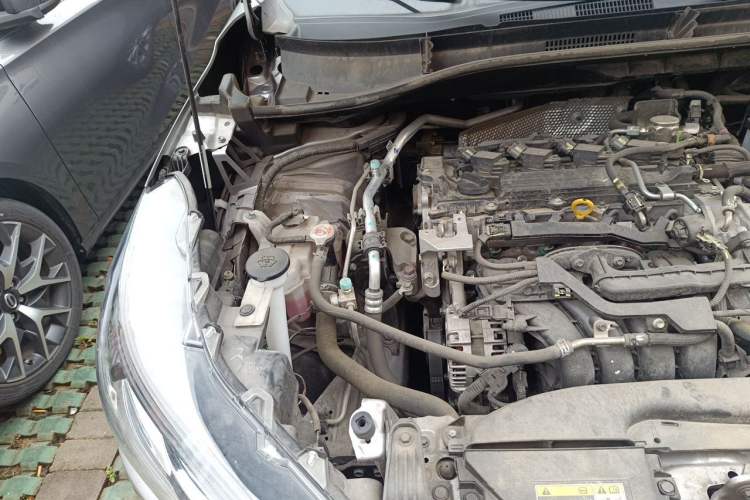 Used Toyota Corolla Cross 2022 2.0L Elite Edition Engine Bay Right