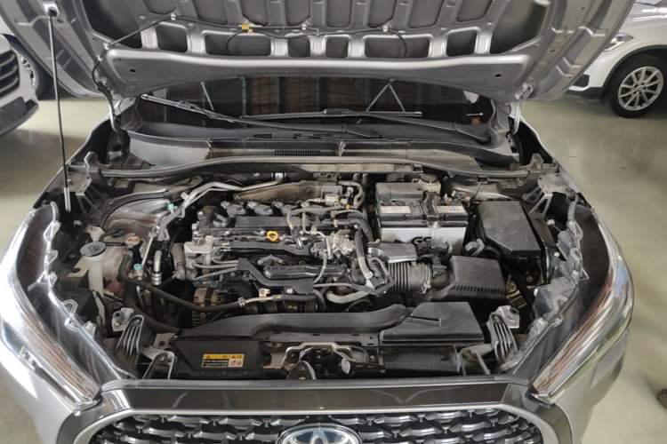 Used Toyota Corolla Cross 2022 2.0L Luxury Edition Engine Bay
