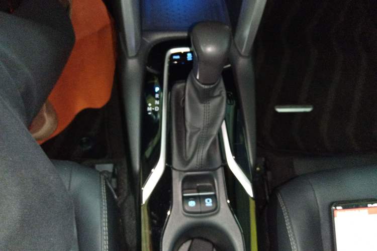 Used Toyota Corolla Cross 2022 2.0L Flagship Edition Gear Lever