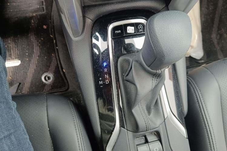 Used Toyota Corolla Cross 2022 2.0L Elite Edition Gear Lever