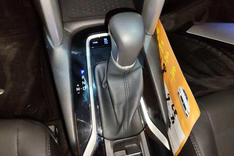 Used Toyota Corolla Cross 2022 2.0L Deluxe Edition Gear Lever