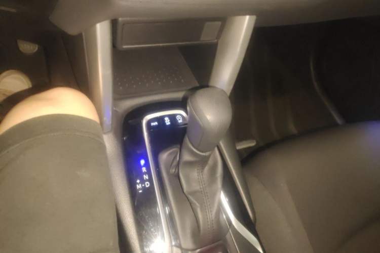Used Toyota Corolla Cross 2022 2.0L Pioneer Edition Gear Lever