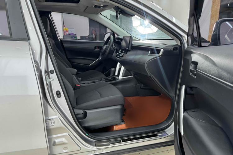 Used Toyota Corolla Cross 2022 2.0L Elite Edition Interior 13