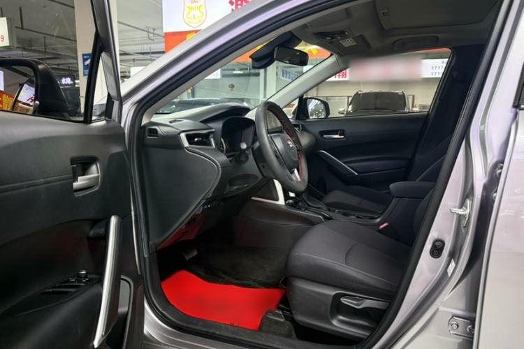 Used Toyota Corolla Cross 2022 2.0L Luxury Edition Interior 2