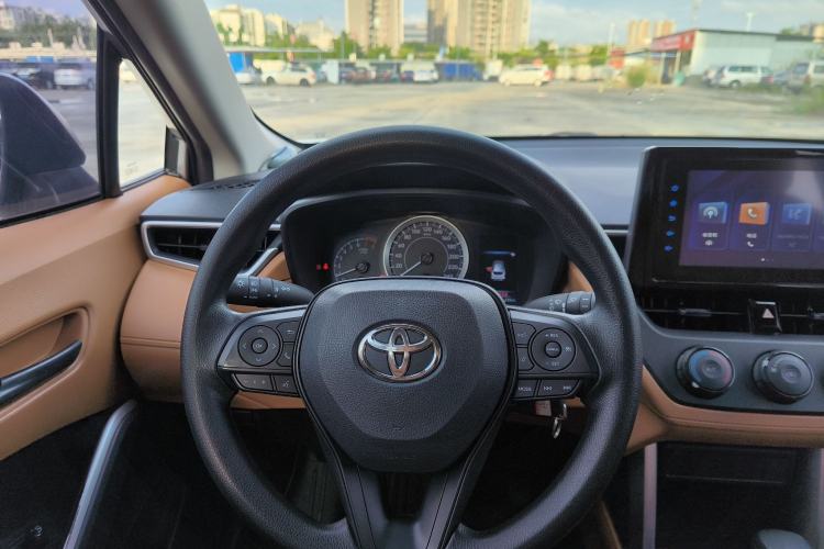 Used Toyota Corolla Cross 2022 2.0L Pioneer Edition Interior 2