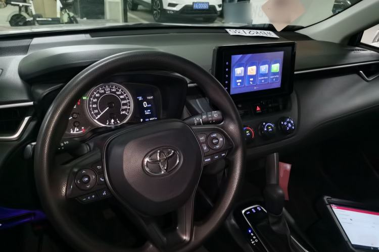 Used Toyota Corolla Cross 2022 2.0L Pioneer Edition Interior 2