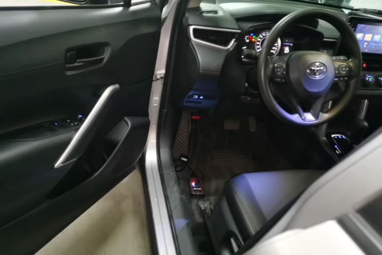 Used Toyota Corolla Cross 2022 2.0L Pioneer Edition Interior 3