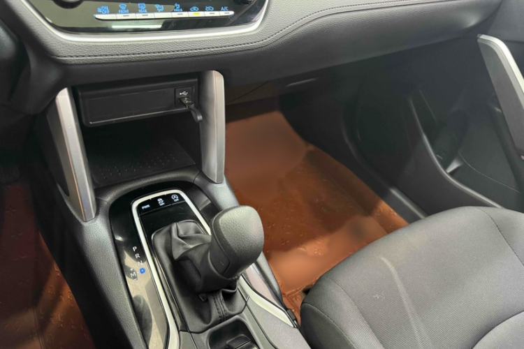 Used Toyota Corolla Cross 2022 2.0L Elite Edition Interior 6