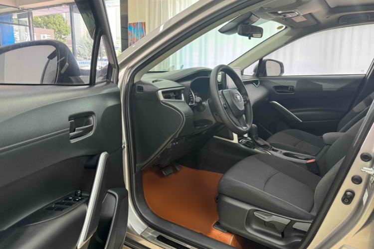 Used Toyota Corolla Cross 2022 2.0L Elite Edition Interior 7