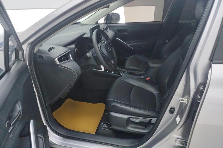 Used Toyota Corolla Cross 2022 2.0L Elite Edition Left Front Seat