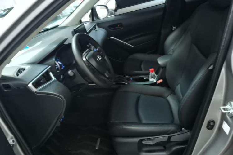 Used Toyota Corolla Cross 2022 2.0L Elite Edition Left Front Seat