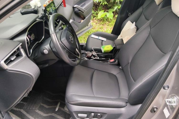 Used Toyota Corolla Cross 2022 2.0L Deluxe Edition Left Front Seat