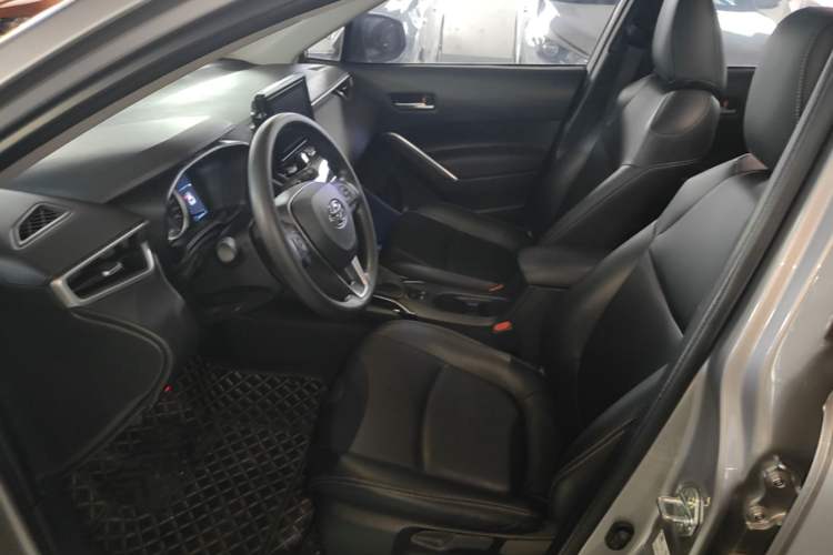 Used Toyota Corolla Cross 2022 2.0L Luxury Edition Left Front Seat
