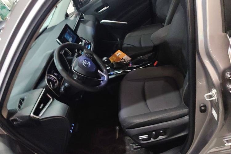 Used Toyota Corolla Cross 2022 2.0L Deluxe Edition Left Front Seat