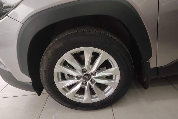 Used Toyota Corolla Cross 2022 2.0L Elite Edition Left Front Wheel Hub