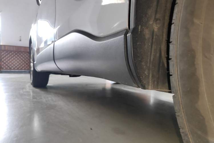 Used Toyota Corolla Cross 2022 2.0L Luxury Edition Left Side Sill