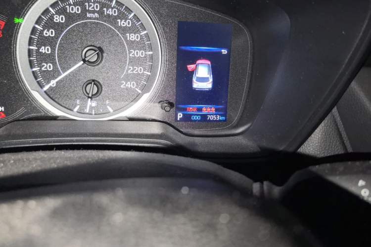 Used Toyota Corolla Cross 2022 2.0L Elite Edition Odometer Close Up