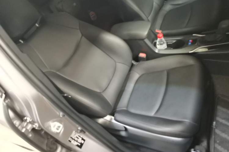 Used Toyota Corolla Cross 2022 2.0L Elite Edition Right Front Seat