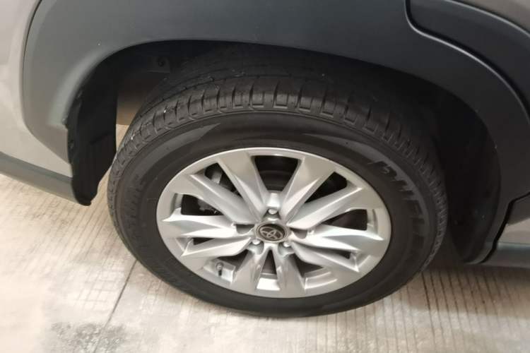 Used Toyota Corolla Cross 2022 2.0L Elite Edition Right Rear Wheel Hub