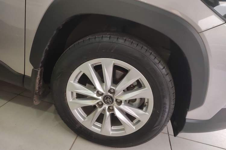 Used Toyota Corolla Cross 2022 2.0L Elite Edition Right Rear Wheel Hub