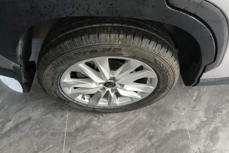 Used Toyota Corolla Cross 2022 2.0L Elite Edition Right Rear Wheel Hub