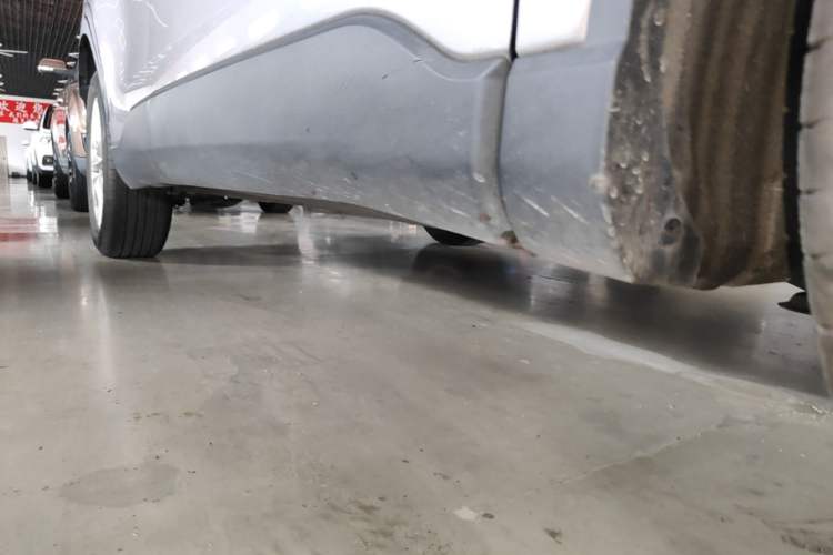 Used Toyota Corolla Cross 2022 2.0L Luxury Edition Right Side Sill