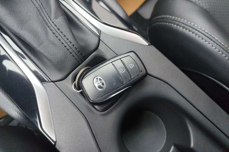 Used Toyota Corolla Cross 2022 2.0L Elite Edition Vehicle Key