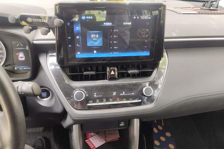 Used Toyota Corolla Cross 2022 2.0L Elite Edition Audio And AC Panel