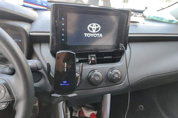 Used Toyota Corolla Cross 2022 2.0L Pioneer Edition Audio And AC Panel