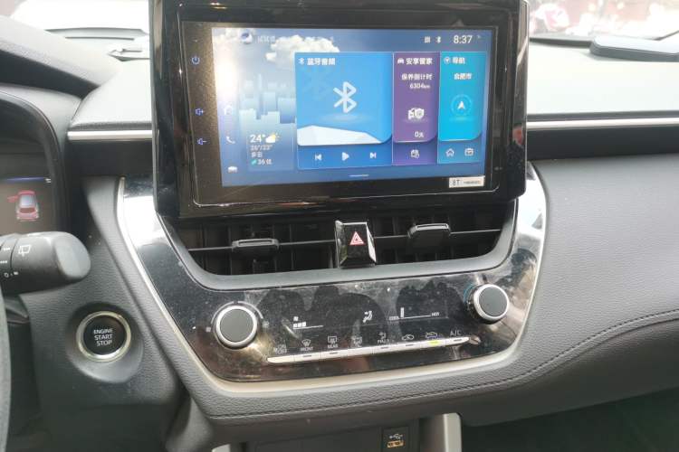 Used Toyota Corolla Cross 2022 2.0L Elite Edition Audio And AC Panel