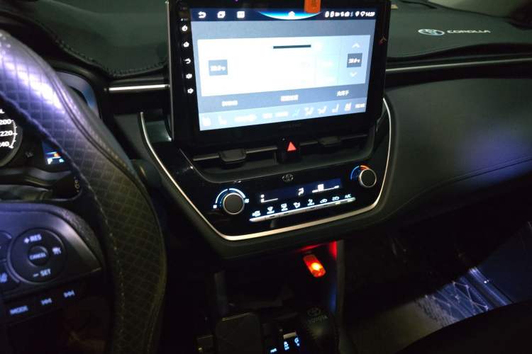Used Toyota Corolla Cross 2022 2.0L Luxury Edition Audio And AC Panel