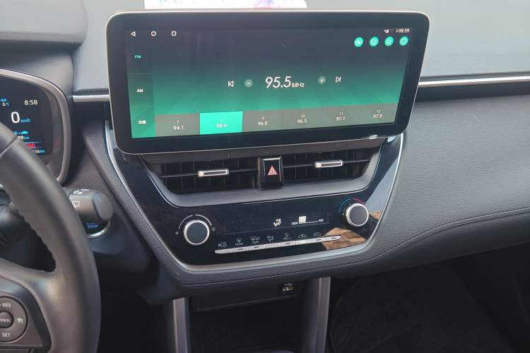 Used Toyota Corolla Cross 2022 2.0L Deluxe Edition Audio And AC Panel