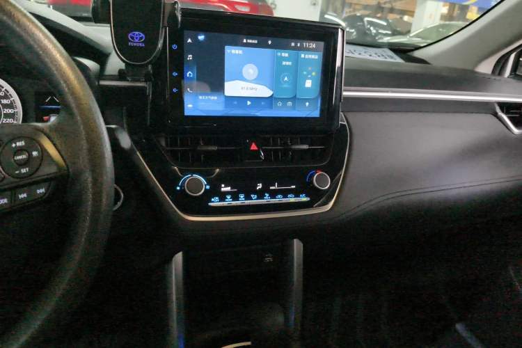 Used Toyota Corolla Cross 2022 2.0L Elite Edition Audio And AC Panel