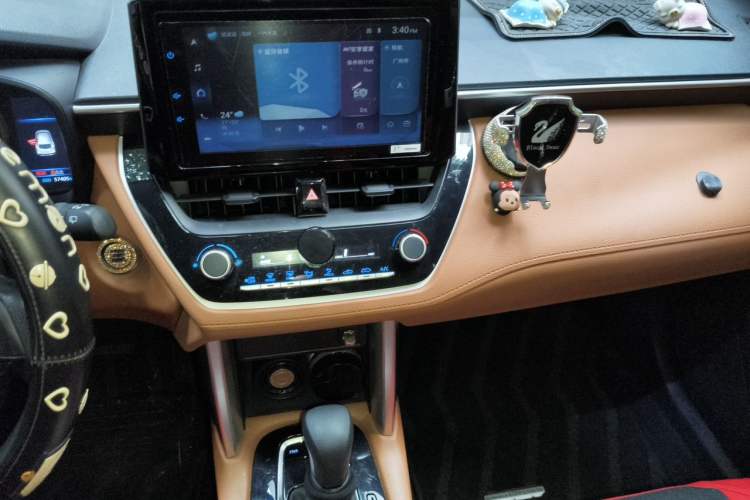 Used Toyota Corolla Cross 2022 2.0L Elite Edition Audio And AC Panel