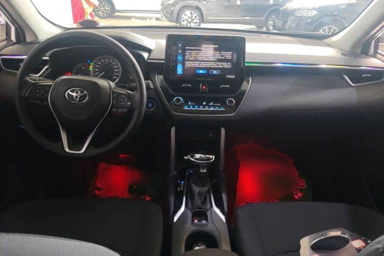 Used Toyota Corolla Cross 2022 2.0L Luxury Edition Center Console