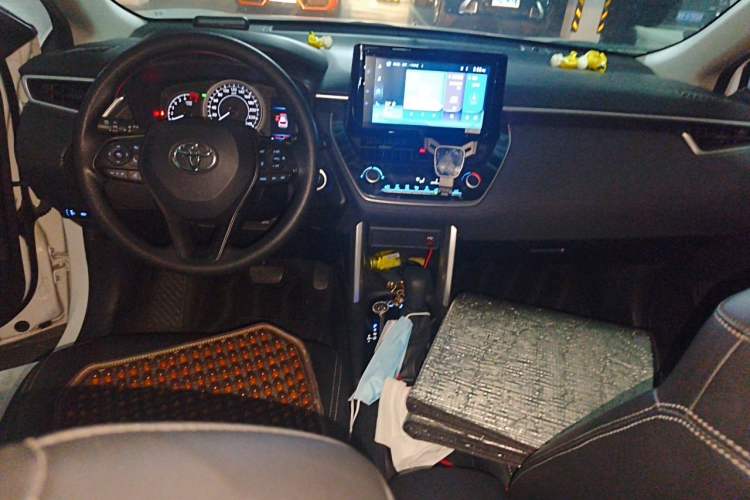 Used Toyota Corolla Cross 2022 2.0L Elite Edition Center Console