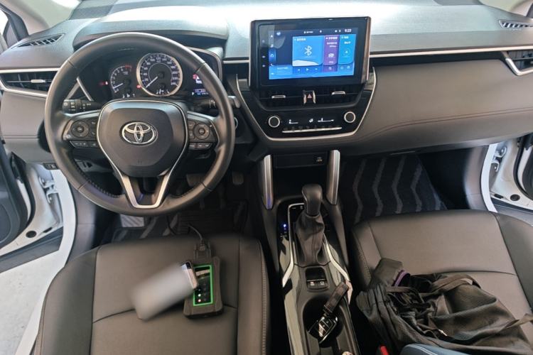 Used Toyota Corolla Cross 2022 2.0L Deluxe Edition Center Console