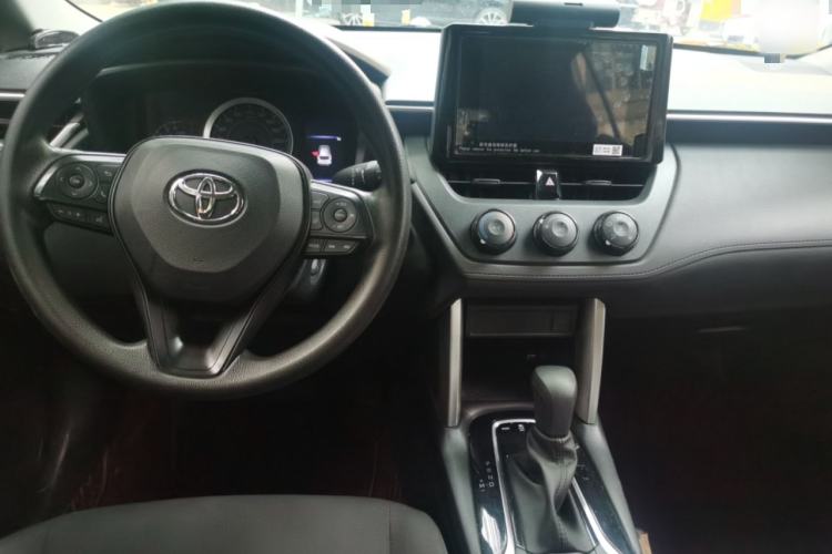 Used Toyota Corolla Cross 2022 2.0L Pioneer Edition Center Console